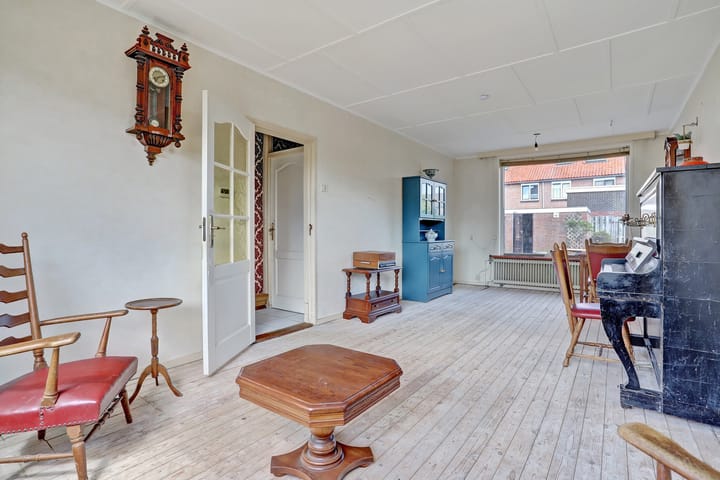 Foto 8 van Titus Brandsmastraat 18