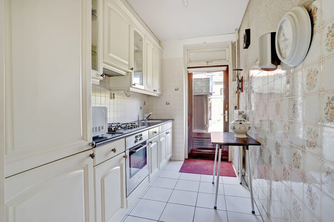 Photo 13 of Titus Brandsmastraat 18