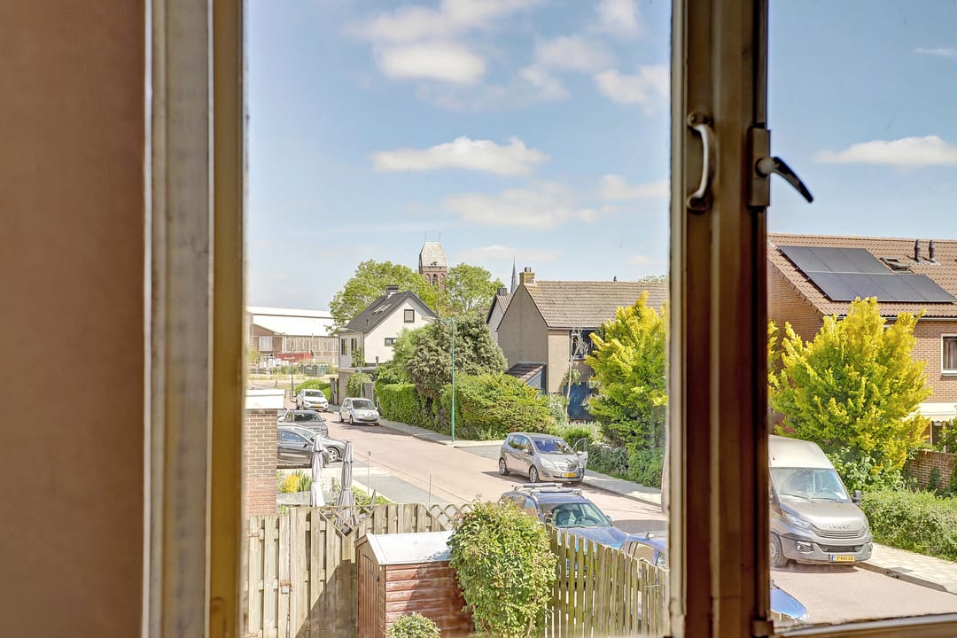 Photo 23 of Titus Brandsmastraat 18