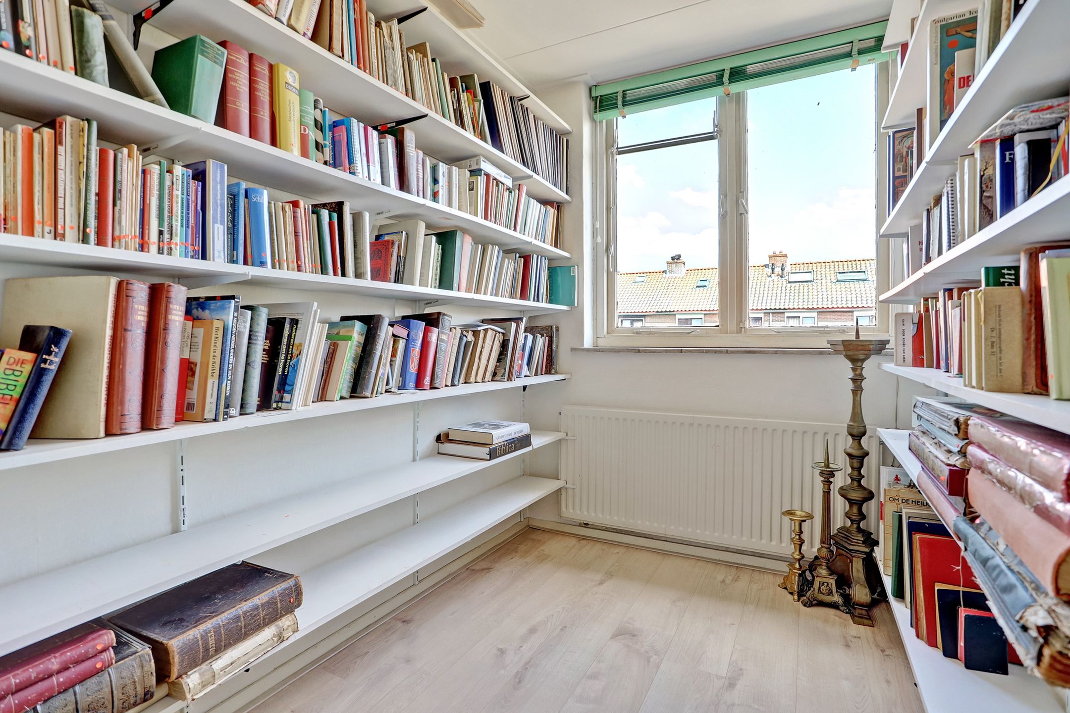 Photo 24 of Titus Brandsmastraat 18