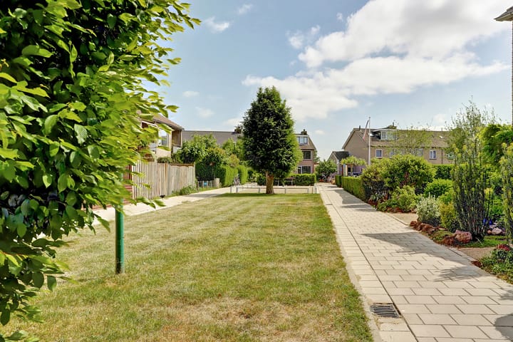 Foto 37 van Titus Brandsmastraat 18