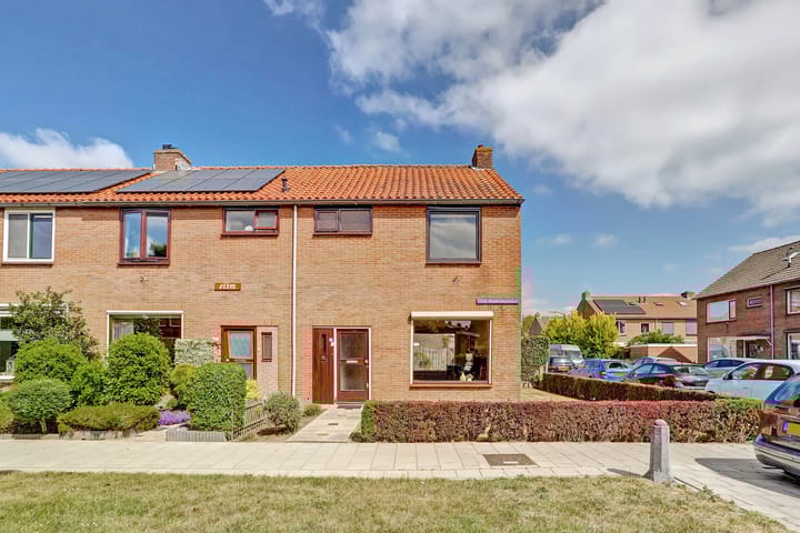 Foto 41 van Titus Brandsmastraat 18