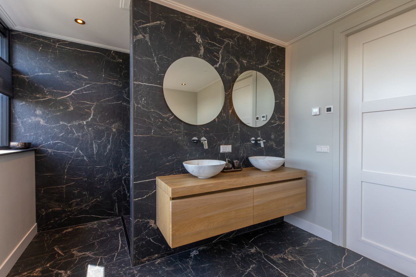 Foto 40 van Vrijburgstraat 57-C