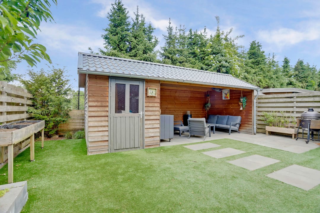 Photo 2 of Clarastraat 25