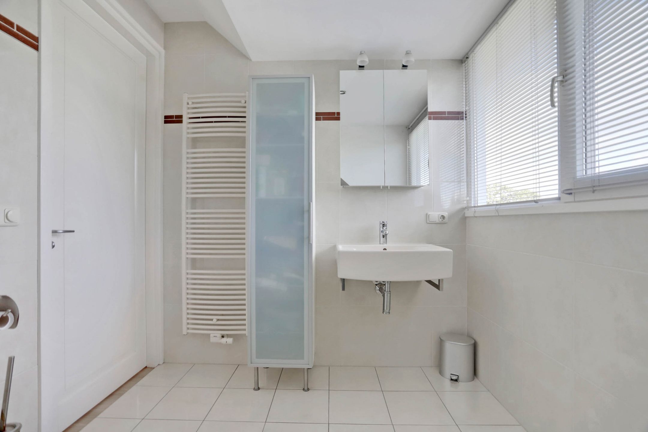 Photo 30 of Clarastraat 25