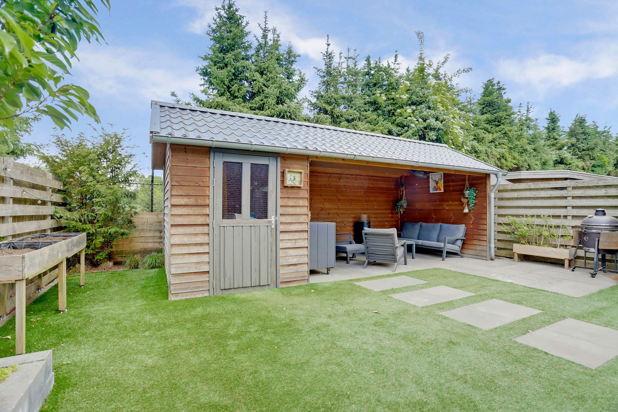 Photo 36 of Clarastraat 25