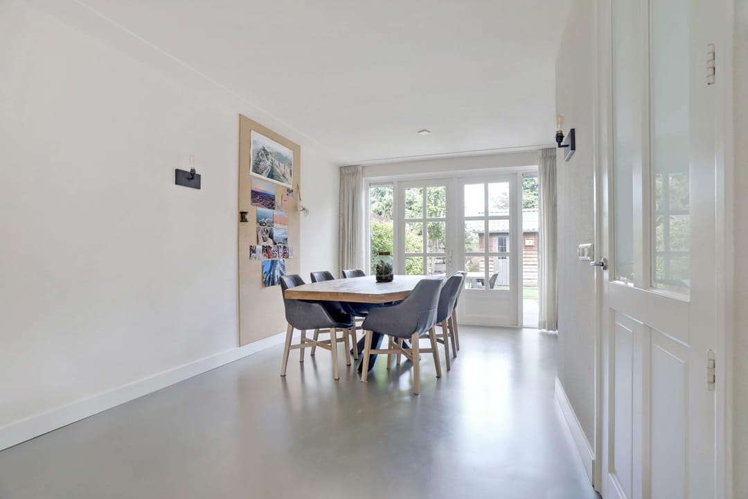 Photo 7 of Clarastraat 25