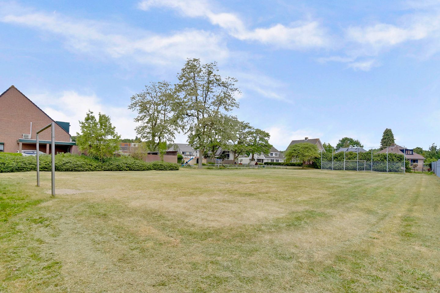 Photo 44 of Clarastraat 25