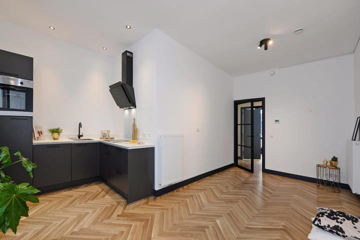 Photo 2 of Korte Molenstraat 6