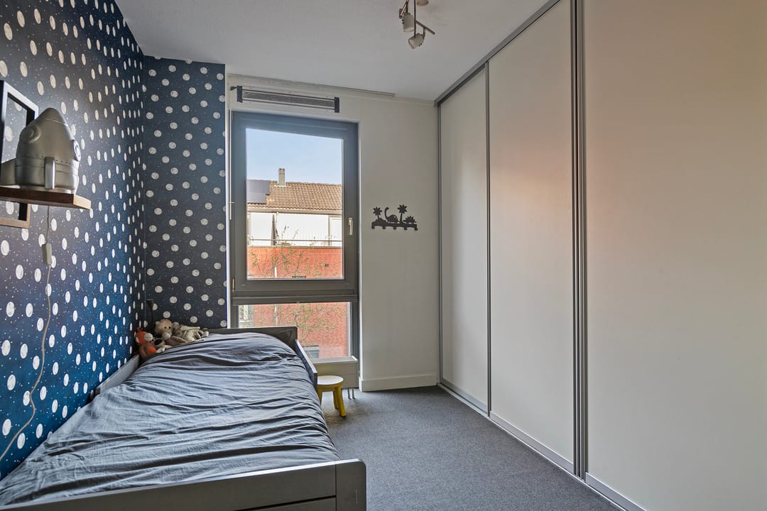 Photo 11 of Zeeuwsestraat 28