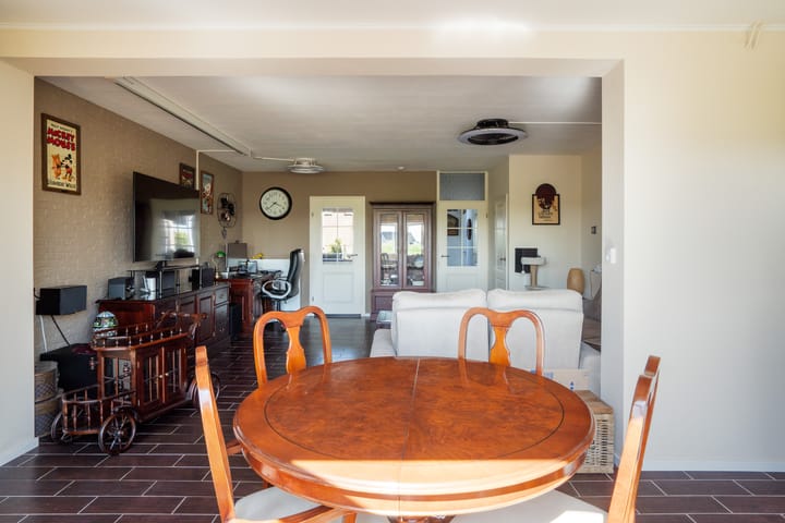 Photo 13 of Parelgras 124