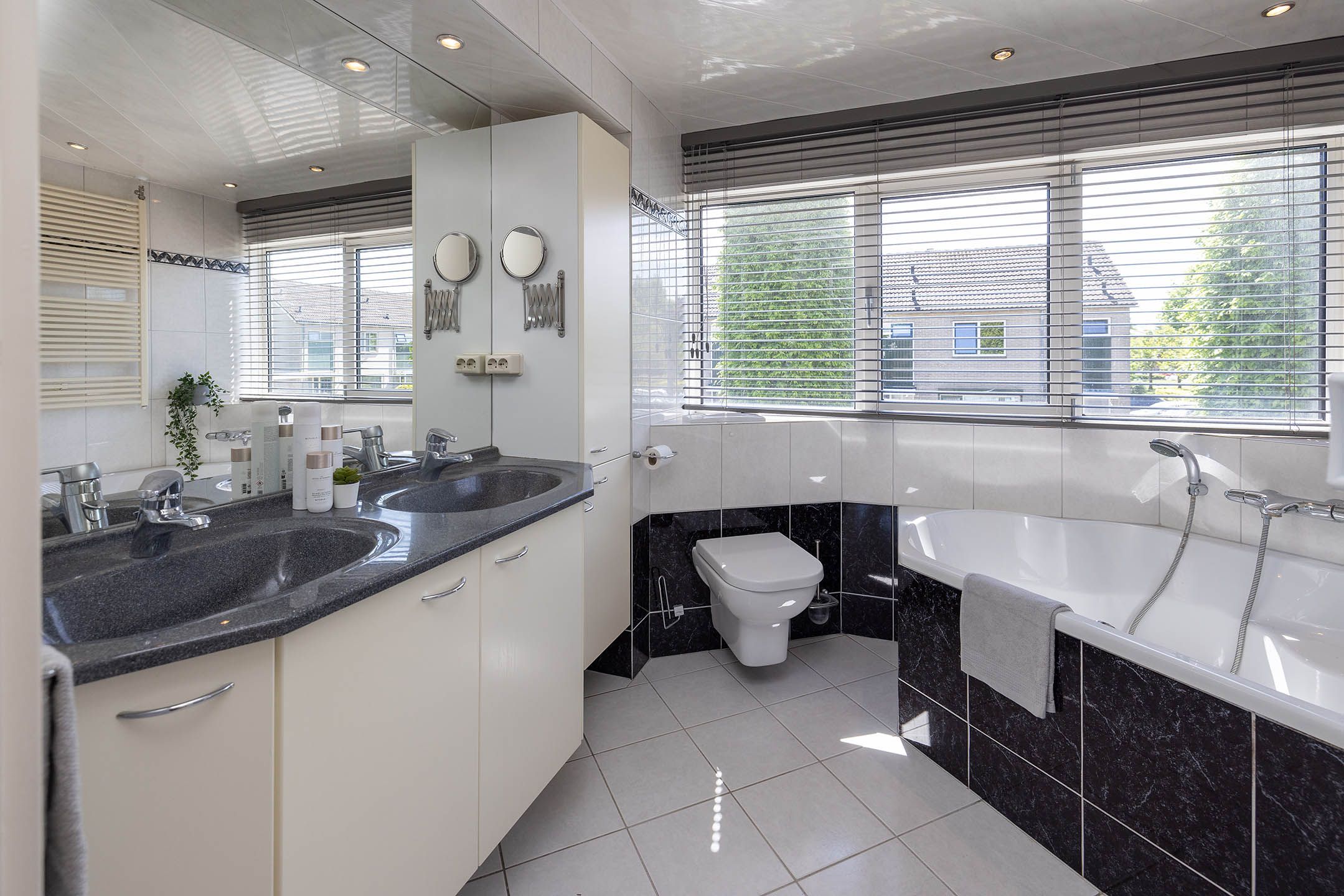 Foto 15 van van Dieststraat 21