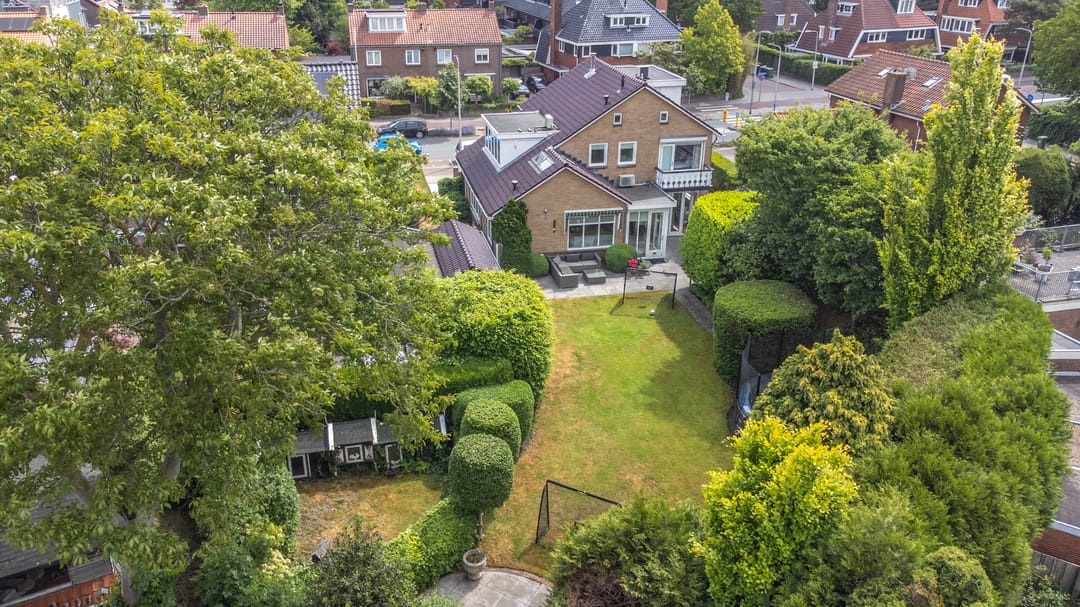 Photo 1 of Van den Vondellaan 10