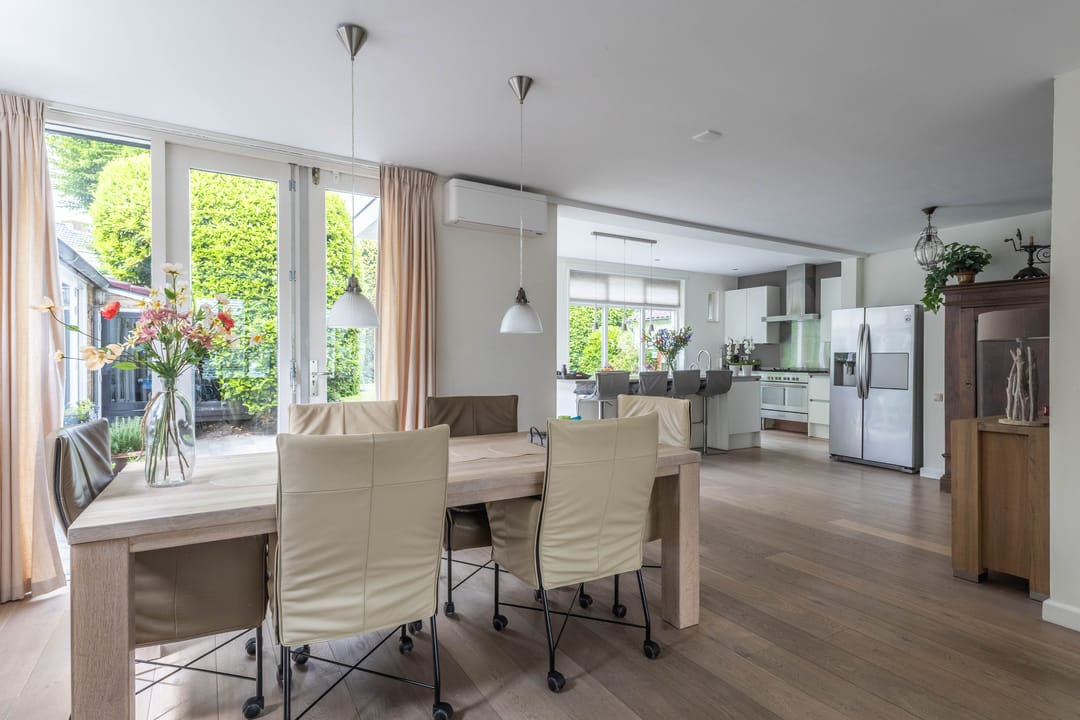 Photo 8 of Van den Vondellaan 10