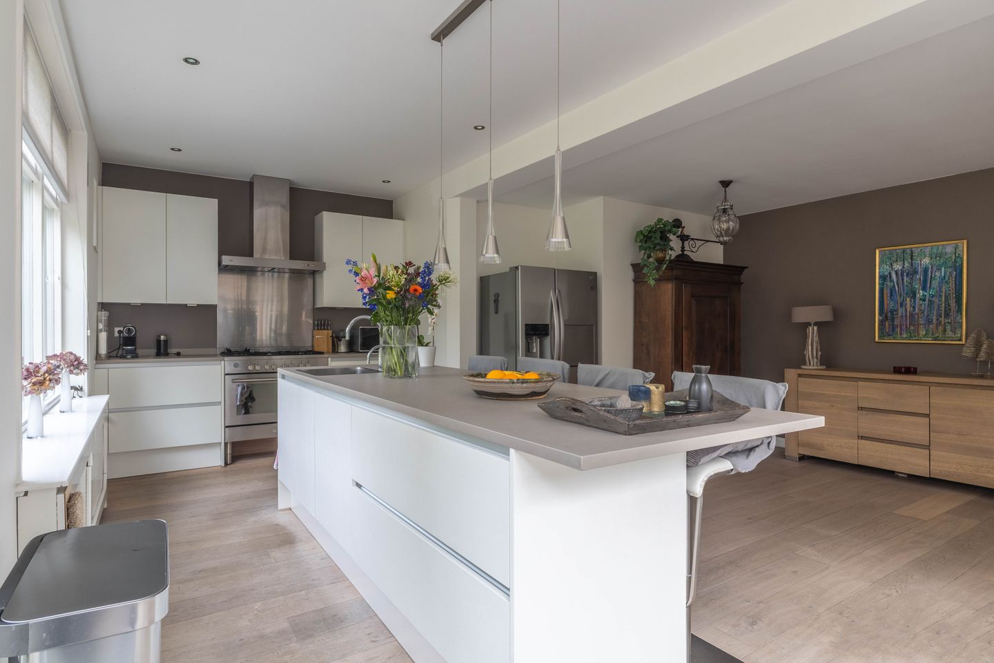 Photo 10 of Van den Vondellaan 10