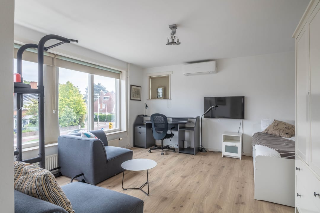 Photo 31 of Van den Vondellaan 10