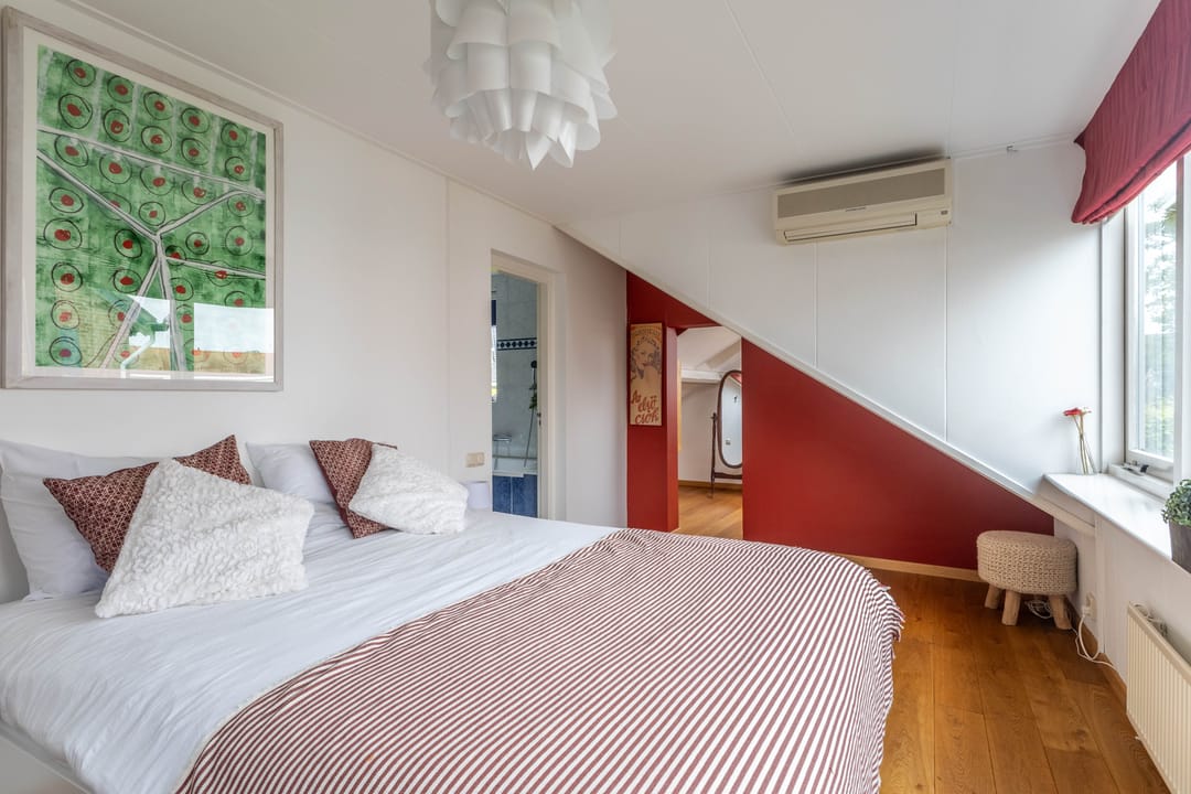 Photo 32 of Van den Vondellaan 10