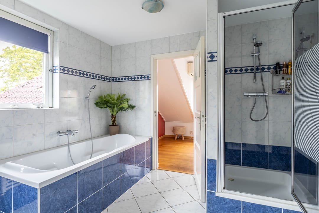 Photo 38 of Van den Vondellaan 10