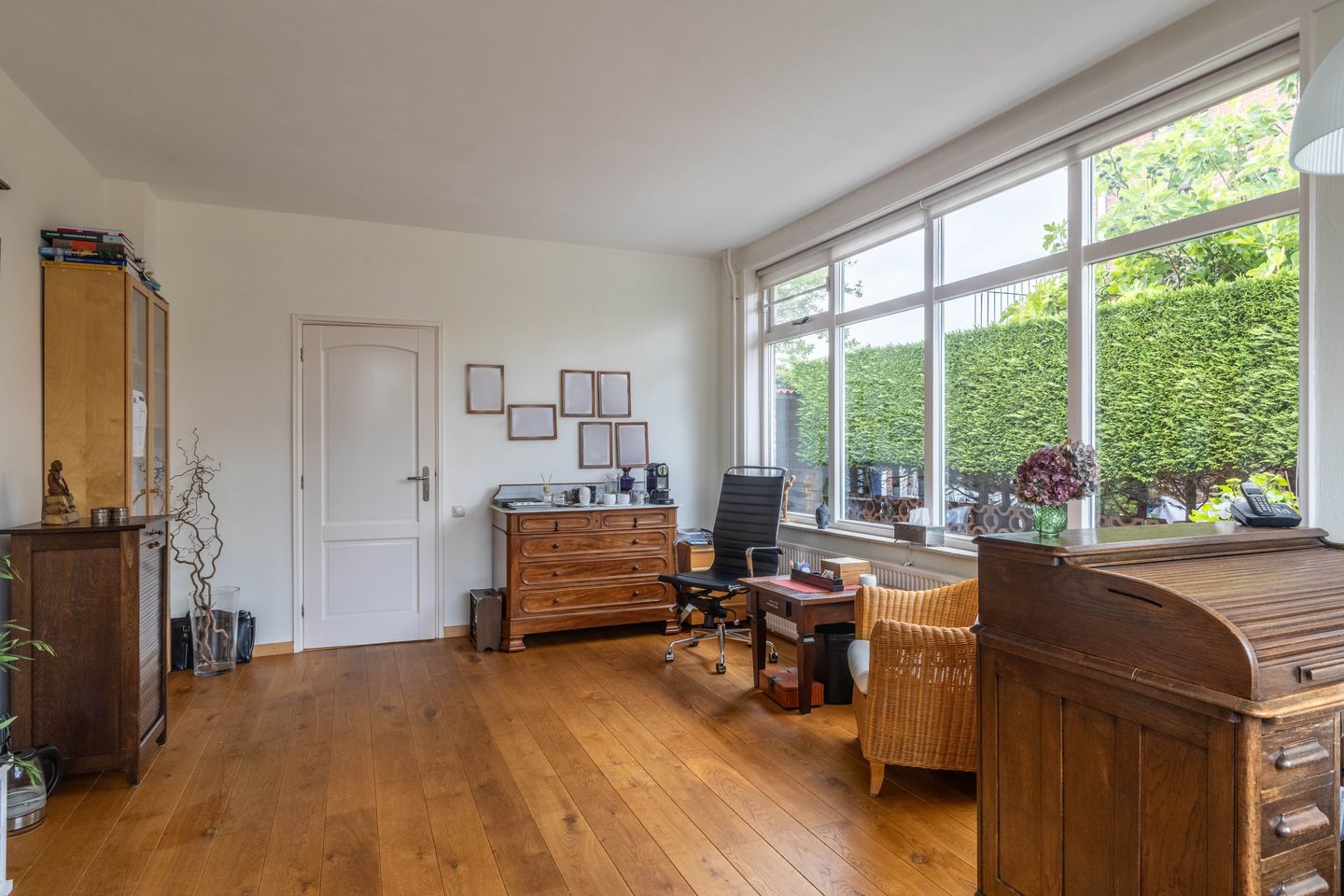 Photo 50 of Van den Vondellaan 10