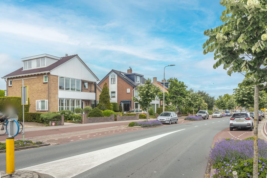 Photo 52 of Van den Vondellaan 10