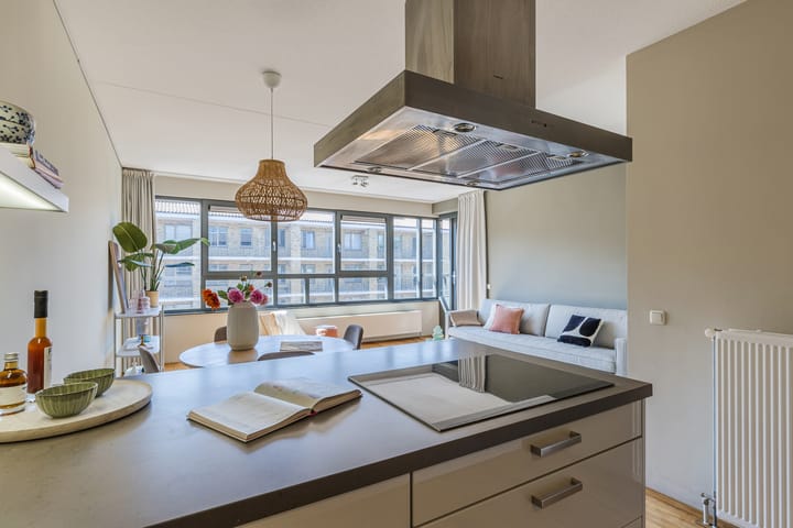 Foto 2 van Derkinderenstraat 162