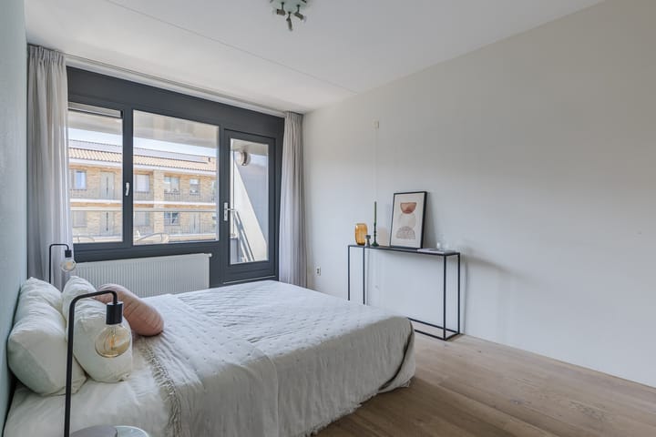 Foto 19 van Derkinderenstraat 162