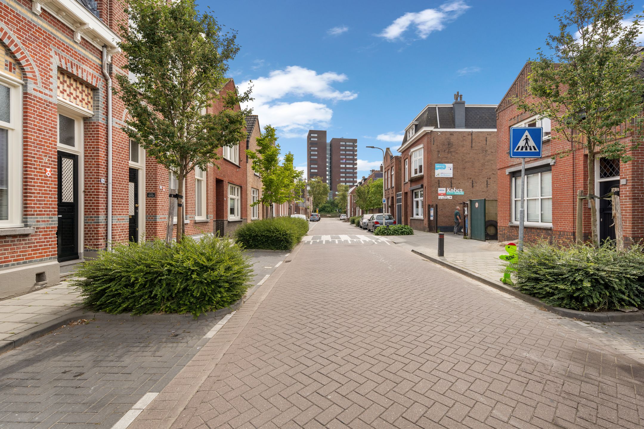 Foto 39 van Boulevard Antverpia 15