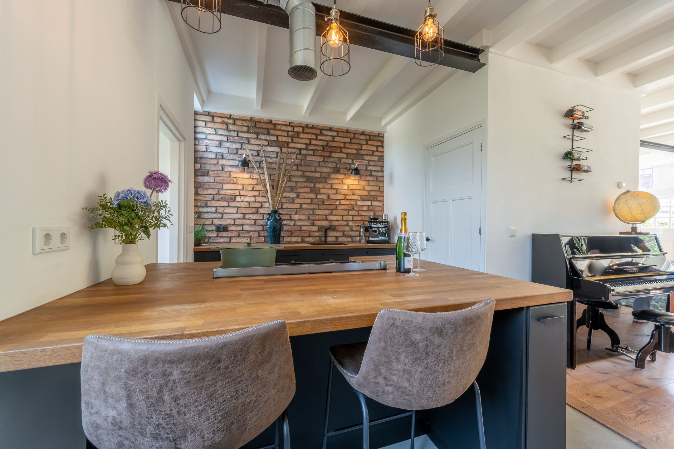 Photo 6 of Koninginneweg 96