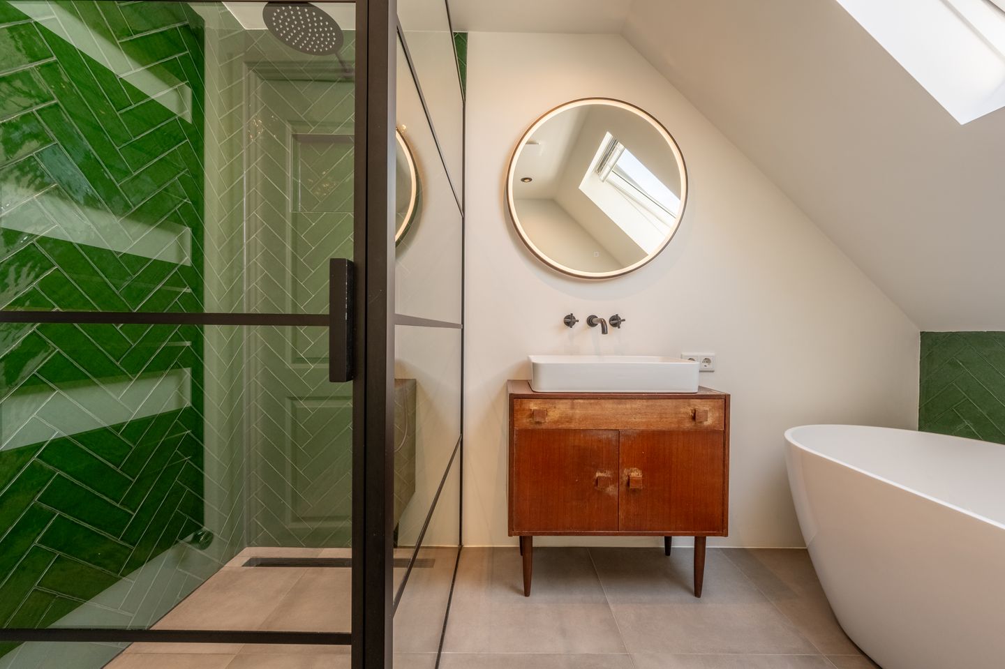 Photo 20 of Koninginneweg 96