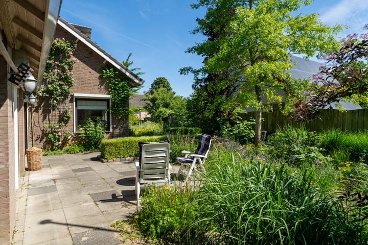 Foto 37 van Galerij 8