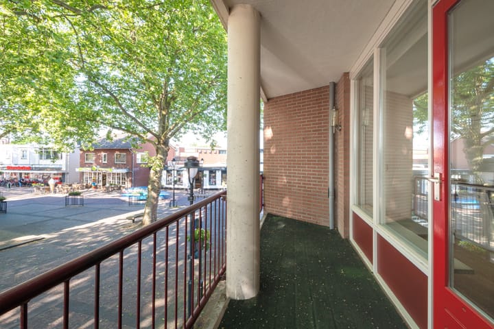 Foto 7 van Kerkplein 11