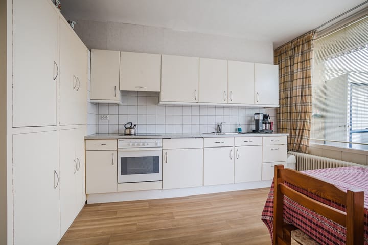 Photo 6 of Sint Maartenstraat 41