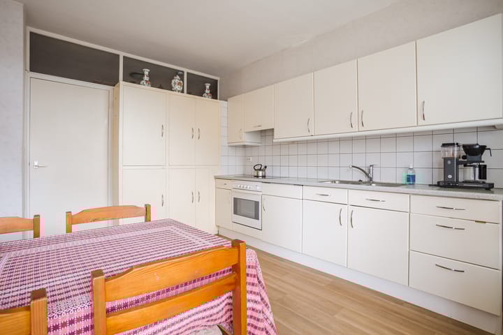 Photo 8 of Sint Maartenstraat 41