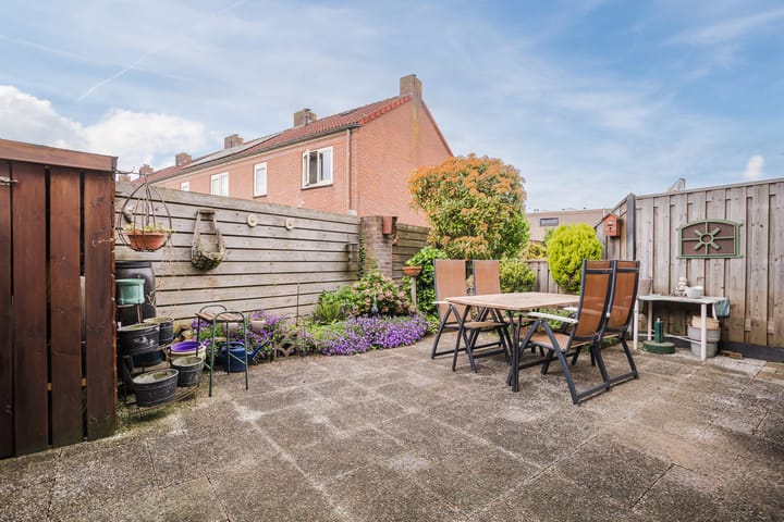 Photo 26 of Sint Maartenstraat 41