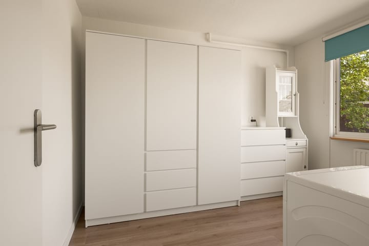 Foto 20 van Tongnaald 17