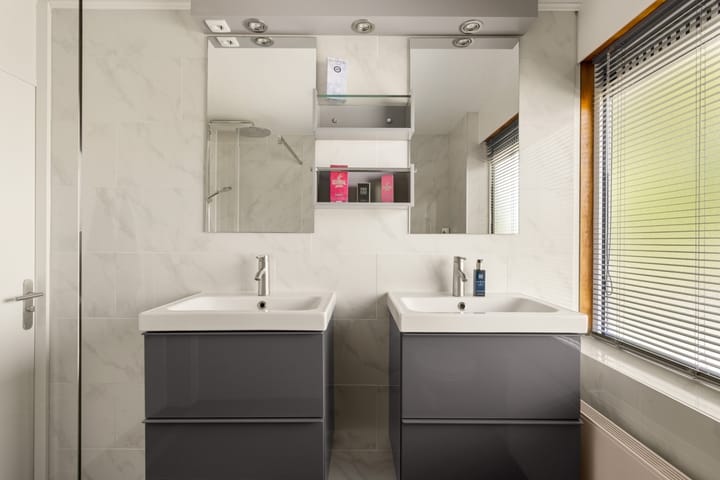 Foto 23 van Tongnaald 17