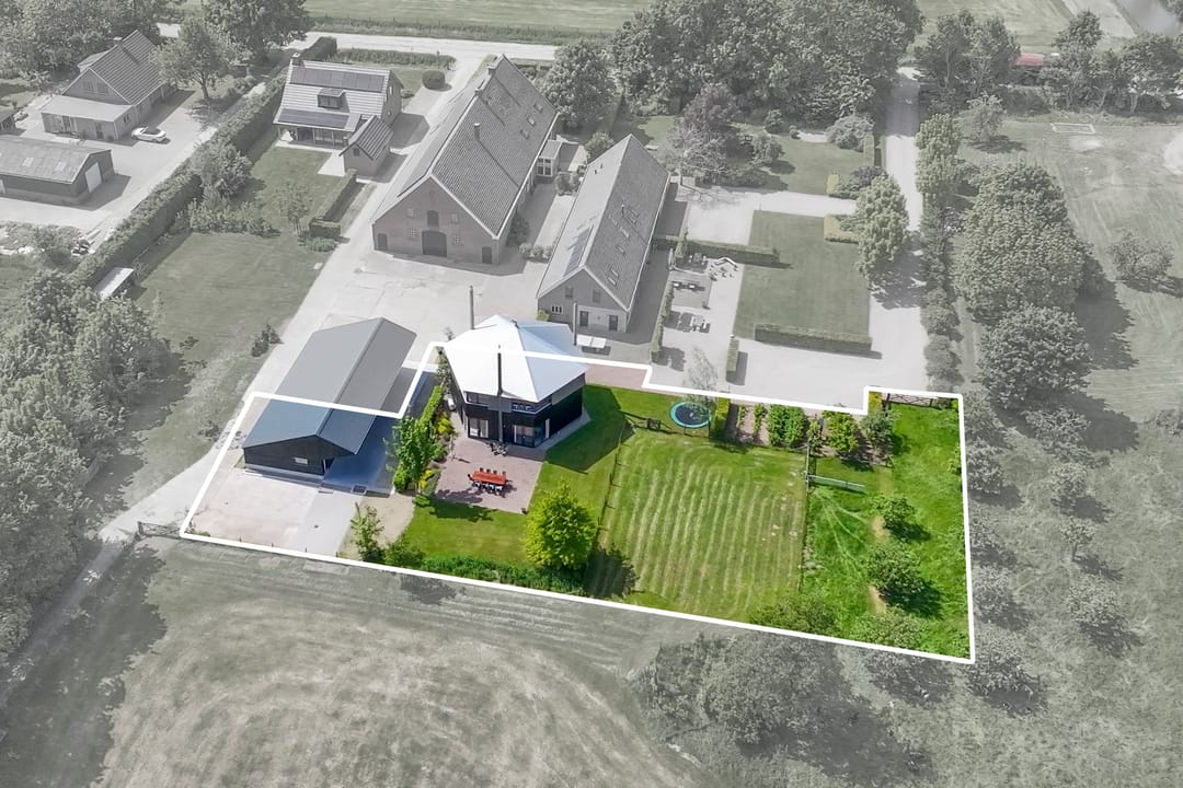 Photo 2 of Nachtdijk 1-04