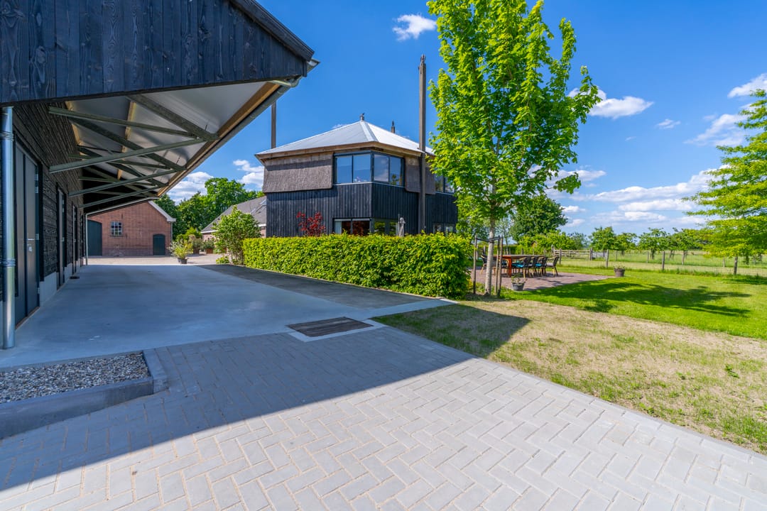 Photo 7 of Nachtdijk 1-04