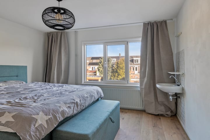 Foto 24 van Hellebaardstraat 21