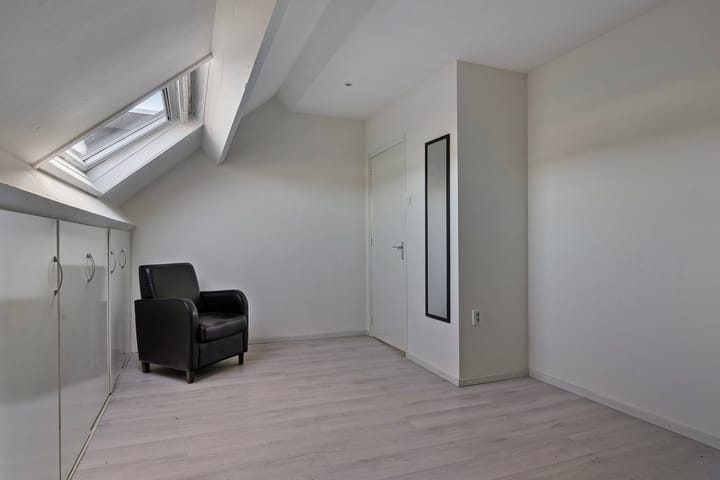 Foto 33 van Hellebaardstraat 21