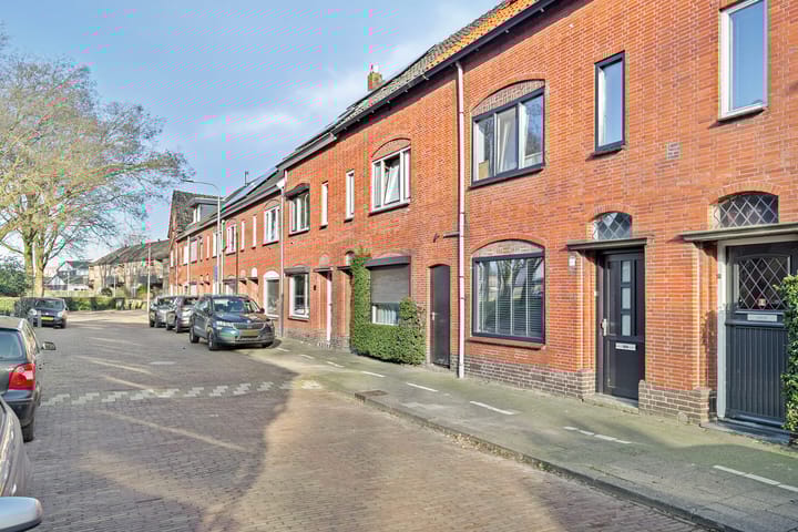 Foto 38 van Hellebaardstraat 21