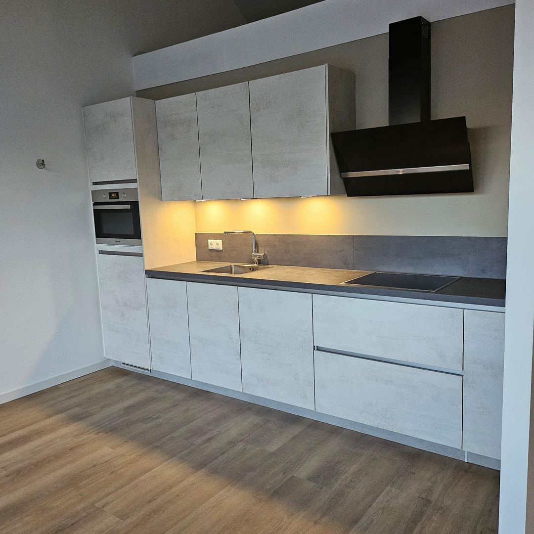 Foto 16 van Rijksweg 63-A