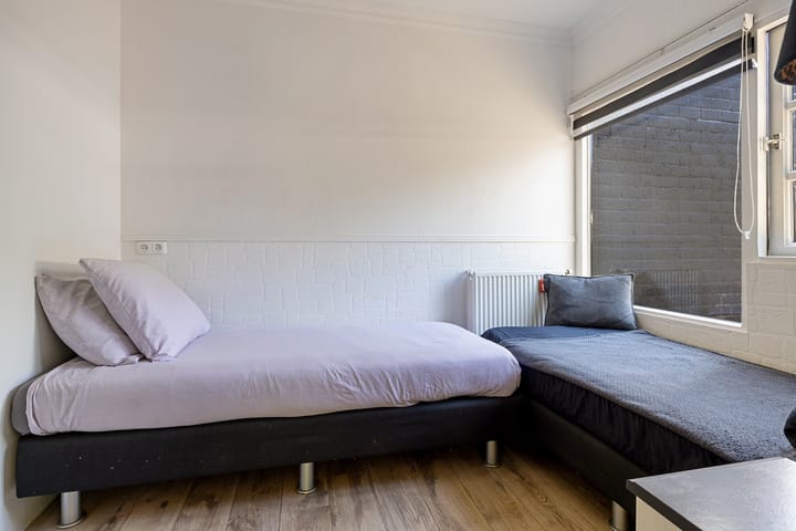 Foto 23 van Ermerzand 76