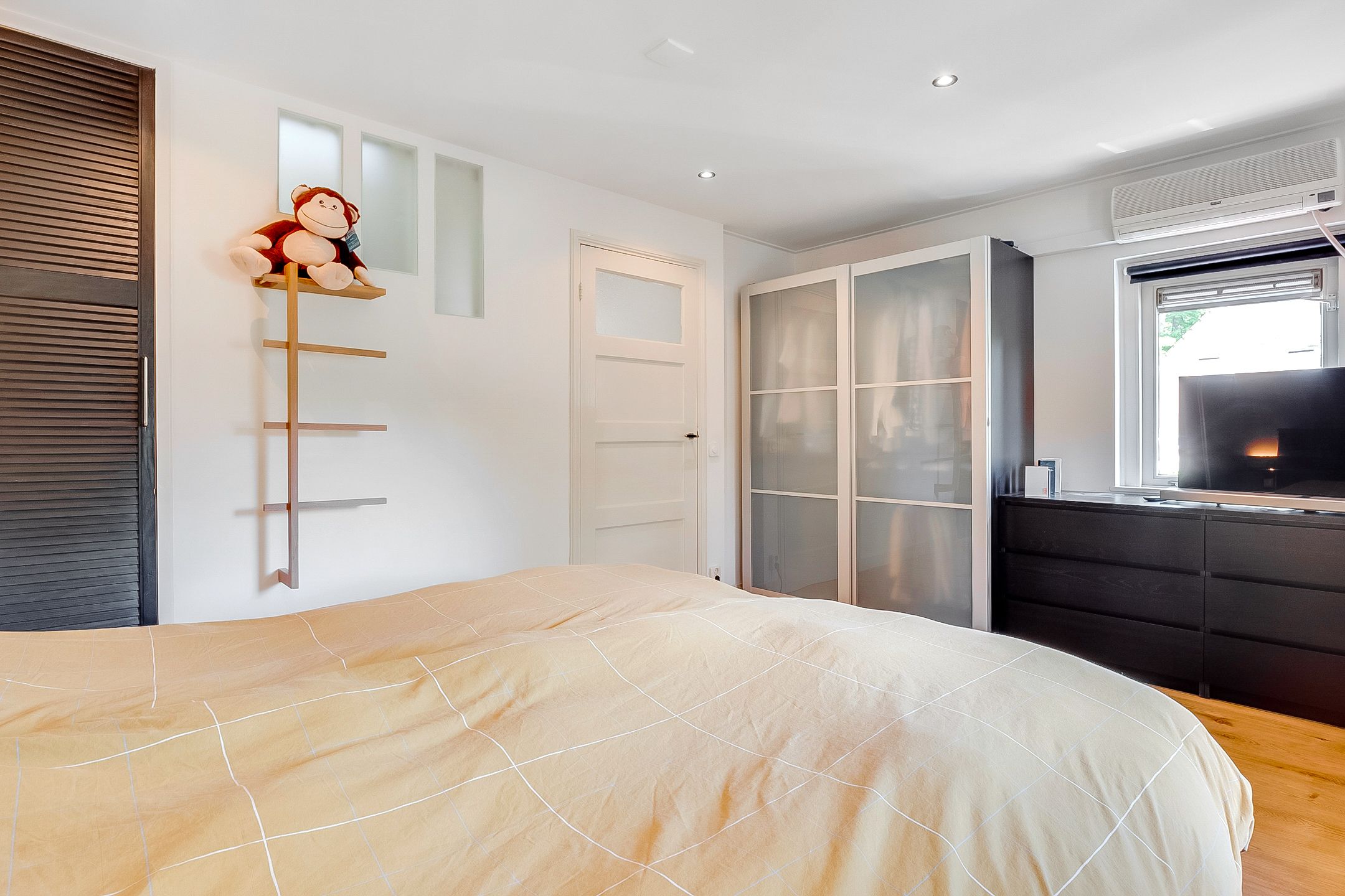 Photo 36 of Julianaweg 28