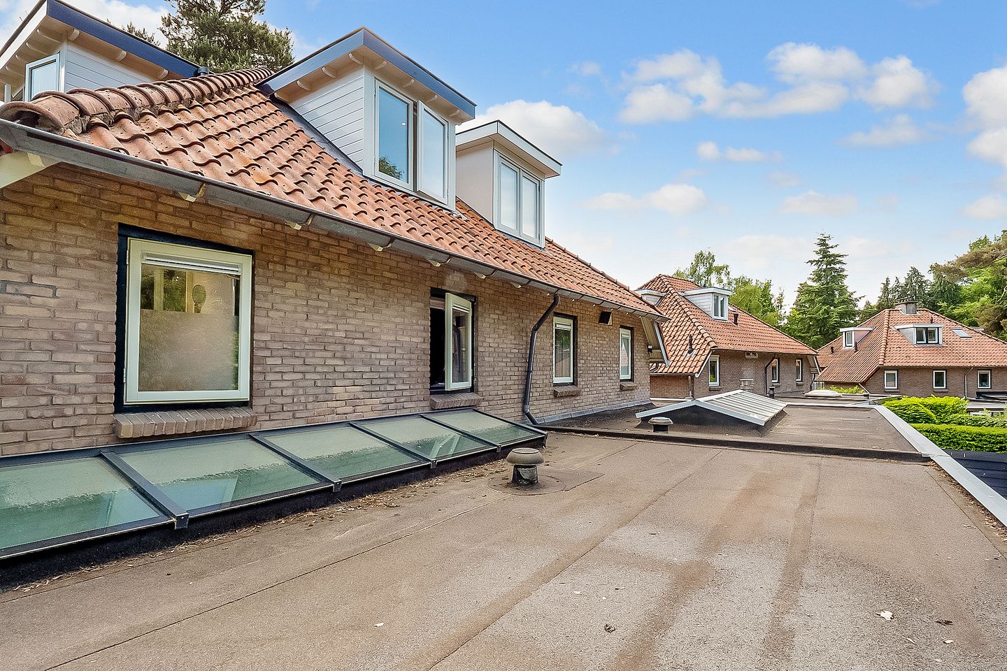 Photo 44 of Julianaweg 28