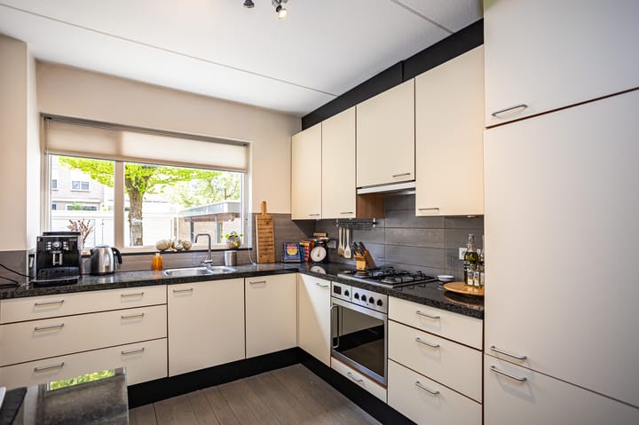 Foto 11 van Hobbemaweg 29