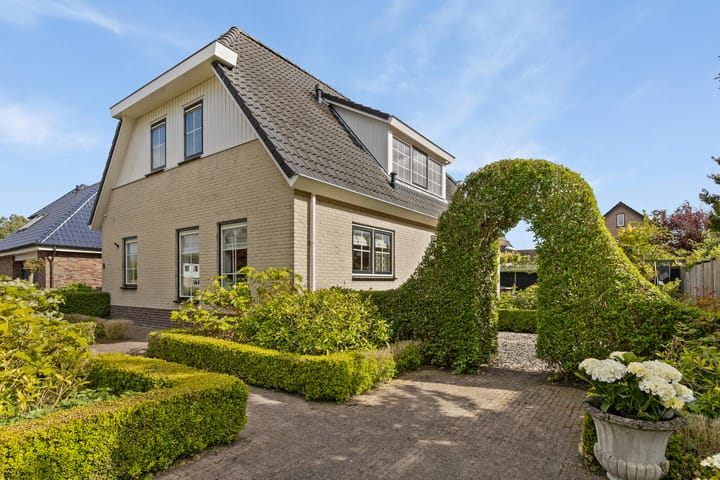 Photo 12 of Zilverschoon 13