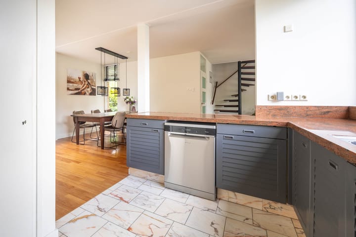 Foto 11 van A.G.M. van der Hoevenstraat 85