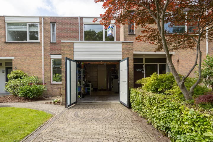 Foto 37 van A.G.M. van der Hoevenstraat 85