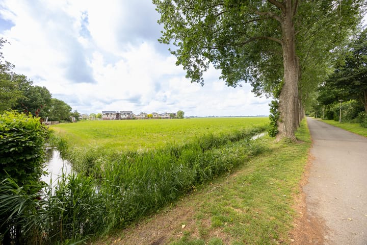 Foto 41 van A.G.M. van der Hoevenstraat 85